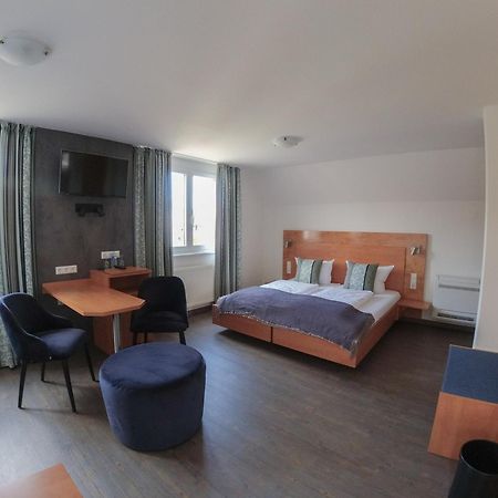 Hotel & Gaestehaus Im Ziegelweg Klimatisiert Eintrittskarten Fuer Den Europa-Park Erhalten Sie Garantiert Ueber Uns Rust Kültér fotó