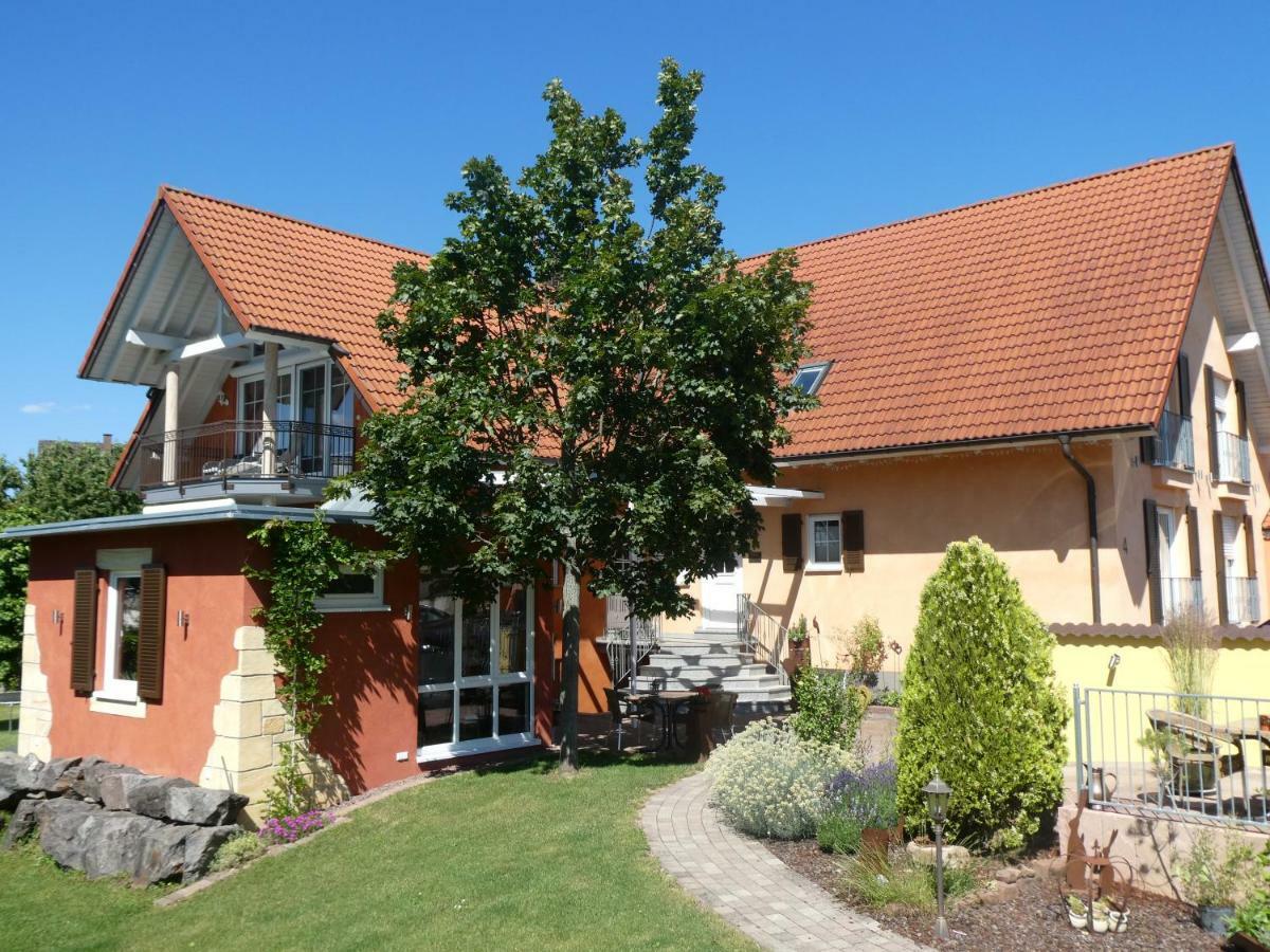 Hotel & Gaestehaus Im Ziegelweg Klimatisiert Eintrittskarten Fuer Den Europa-Park Erhalten Sie Garantiert Ueber Uns Rust Kültér fotó